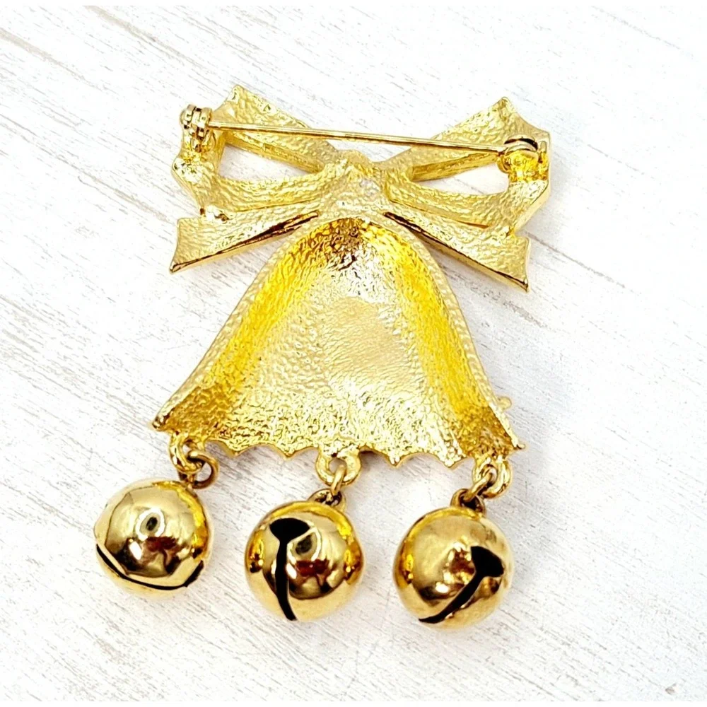 Vintage Christmas Bell Bow Brooch – Goldtone Glitter Enamel Holiday Pin